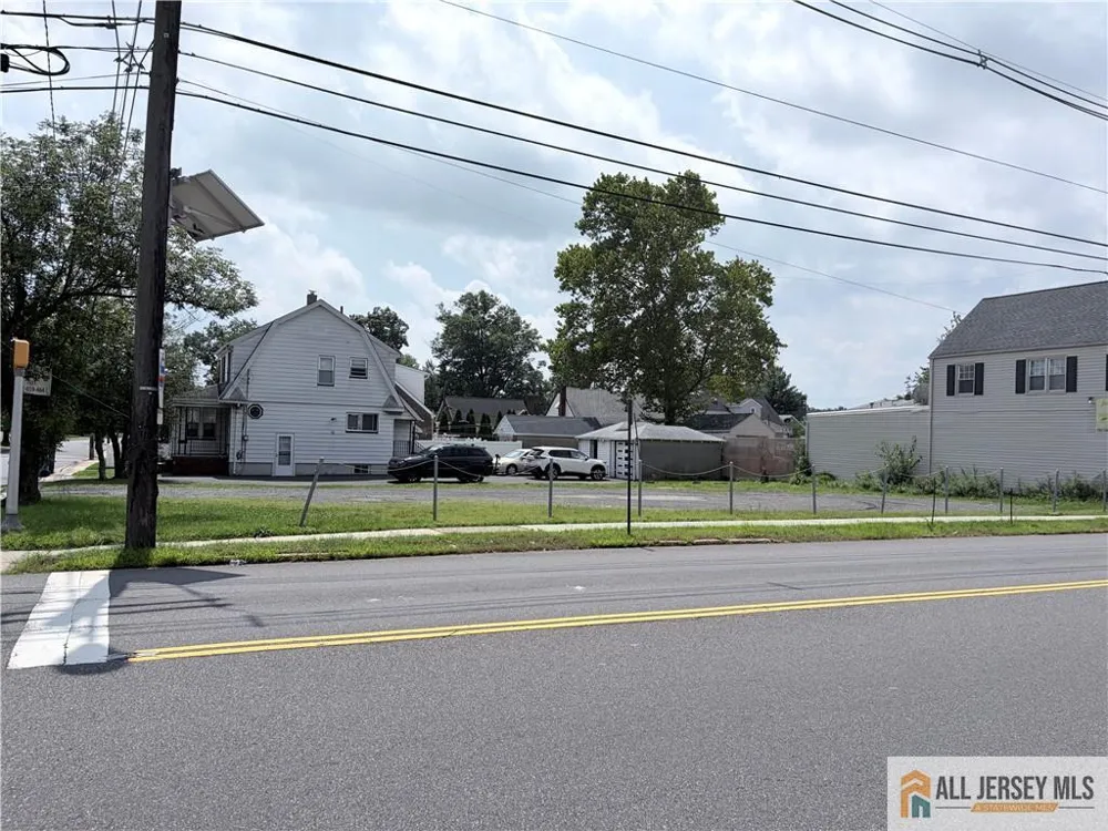 179 Liberty Street Fords, NJ 08863