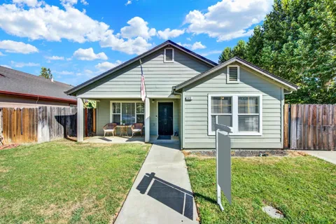 613 Manzanita Way