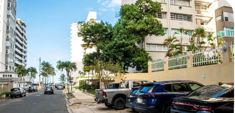63 KINGS COURT ST. #3D San Juan, PR 00907