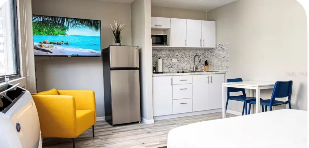63 KINGS COURT ST. #3D San Juan, PR 00907