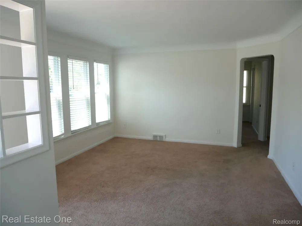 3876 GREENFIELD ROAD Berkley City, MI 48072
