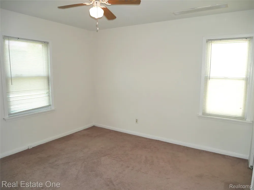 3876 GREENFIELD ROAD Berkley City, MI 48072