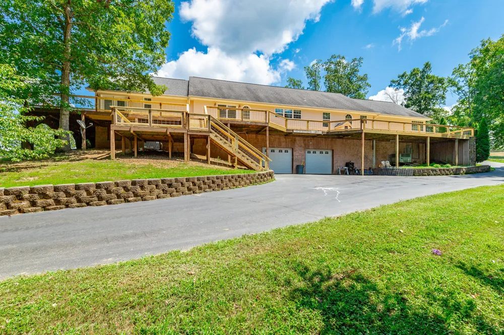 479 Cooper Road Tunnel Hill, GA 30755