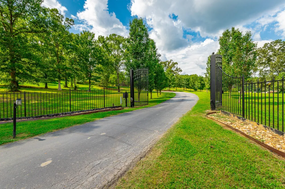 479 Cooper Road Tunnel Hill, GA 30755