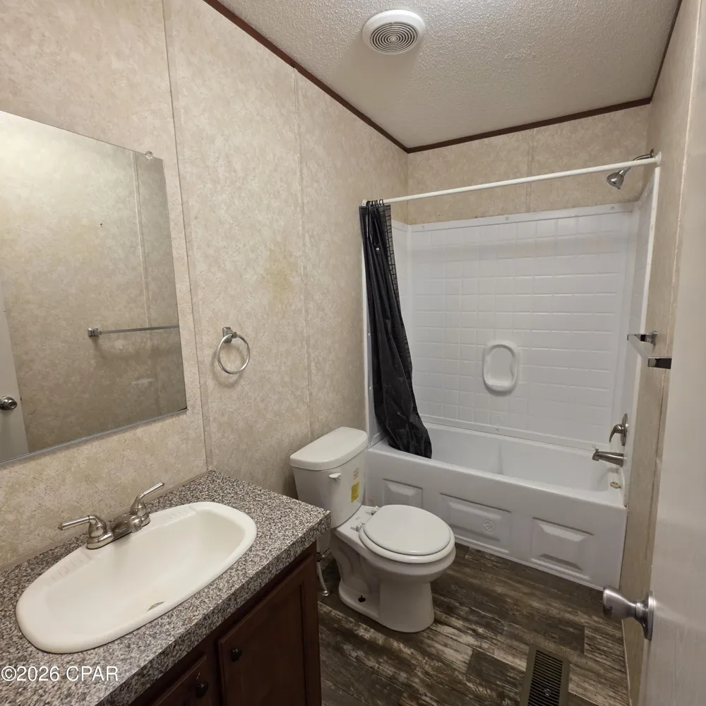 5921 Nadine Road #C Panama City, FL 32404