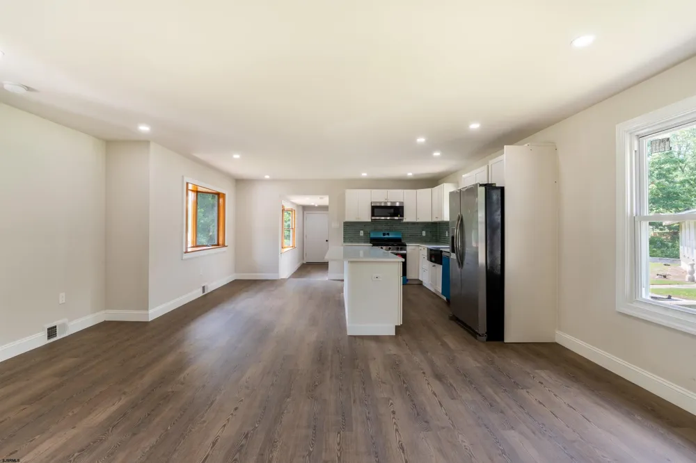 5904 Clover Leaf Dr Mays Landing, NJ 08330