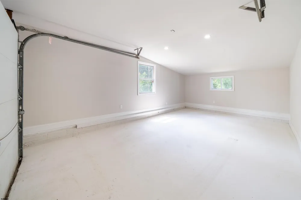 5904 Clover Leaf Dr Mays Landing, NJ 08330