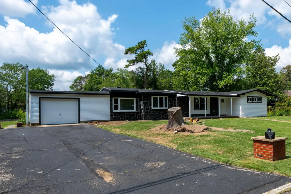 5904 Clover Leaf Dr Mays Landing, NJ 08330