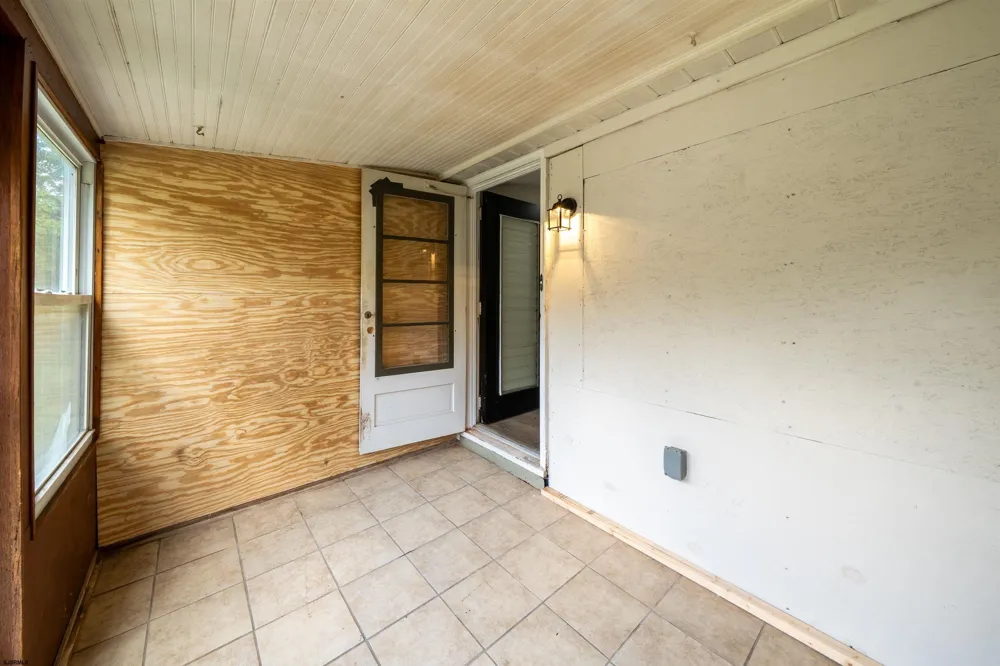 5904 Clover Leaf Dr Mays Landing, NJ 08330