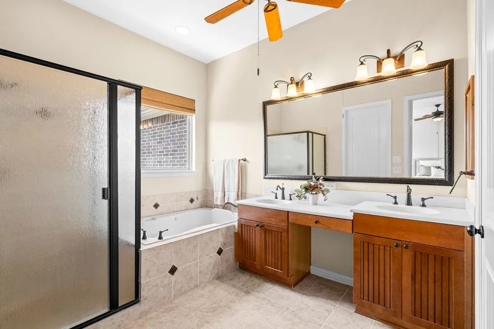 2225 Cameron Crossing Grapevine, TX 76051