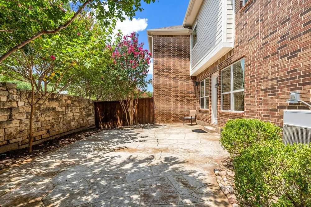 2225 Cameron Crossing Grapevine, TX 76051