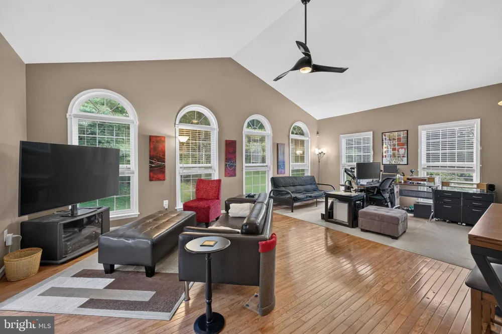 11636 SCOTT MORGAN LANE Lovettsville, VA 20180