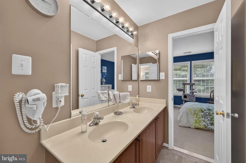 11636 SCOTT MORGAN LANE Lovettsville, VA 20180