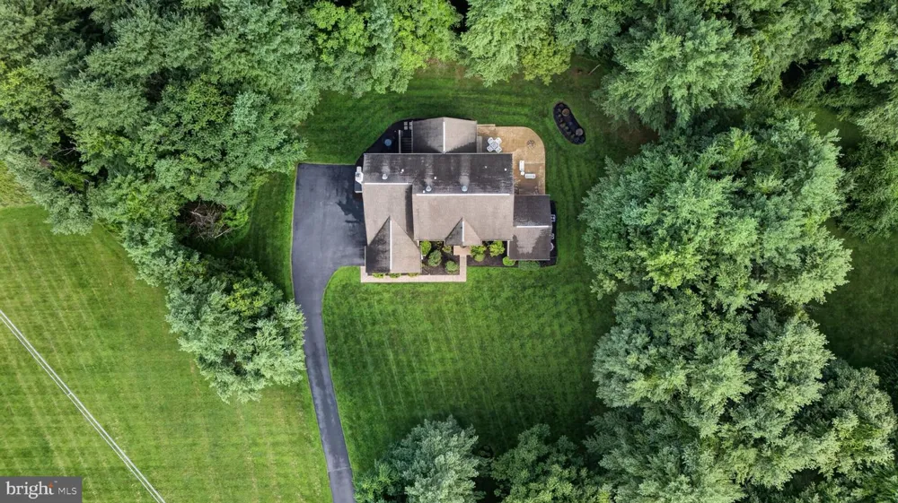 11636 SCOTT MORGAN LANE Lovettsville, VA 20180