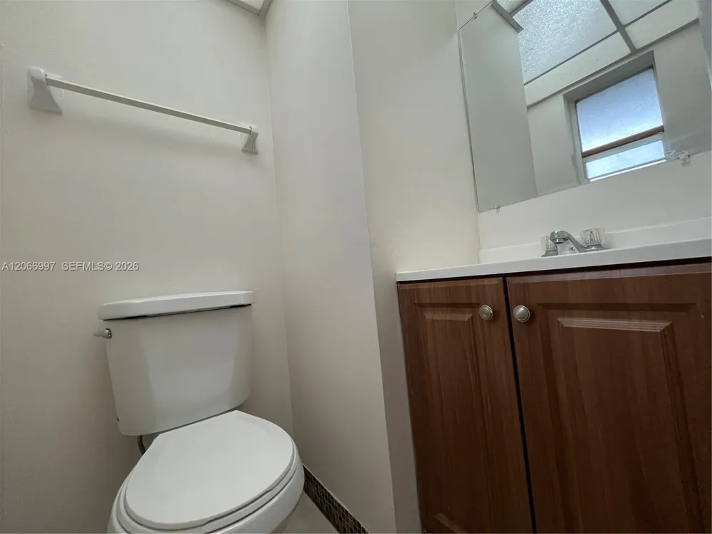 8020 Fairview Dr #107 Tamarac, FL 33321