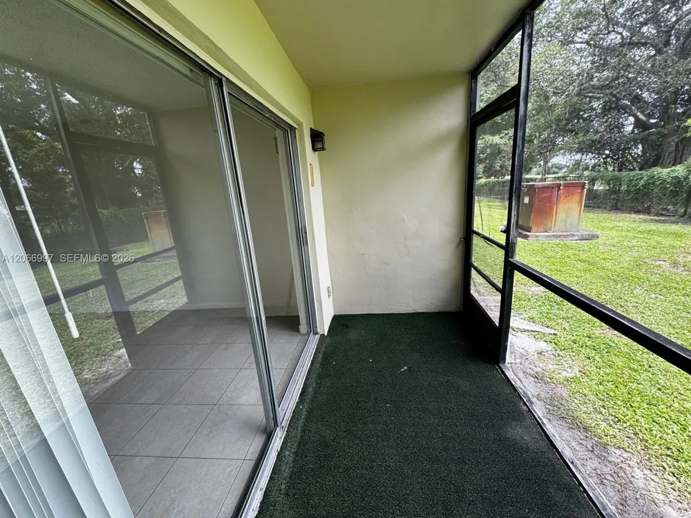 8020 Fairview Dr #107 Tamarac, FL 33321