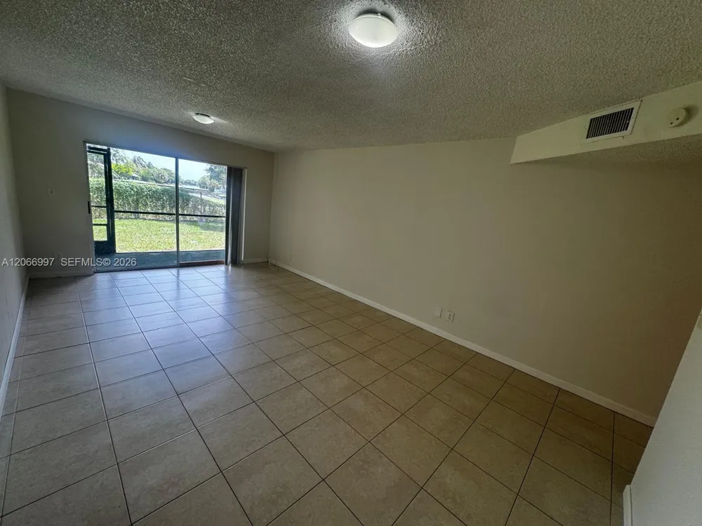8020 Fairview Dr #107 Tamarac, FL 33321