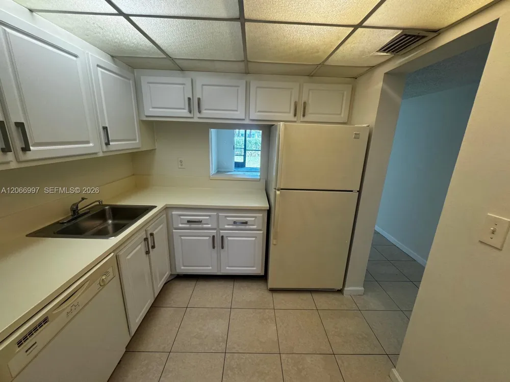 8020 Fairview Dr #107 Tamarac, FL 33321
