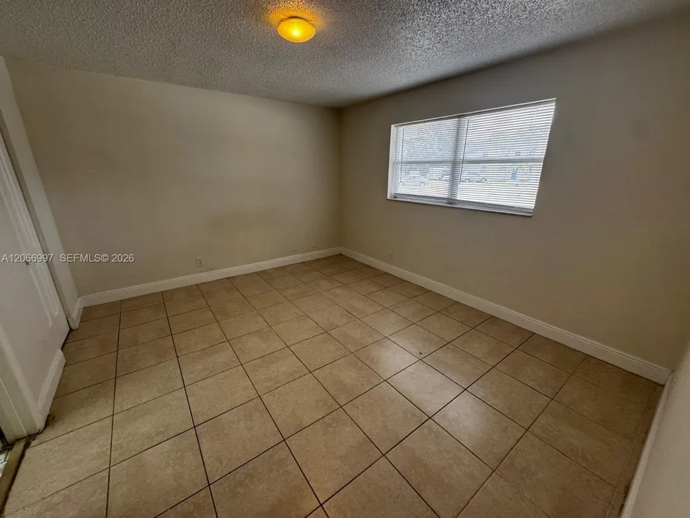 8020 Fairview Dr #107 Tamarac, FL 33321