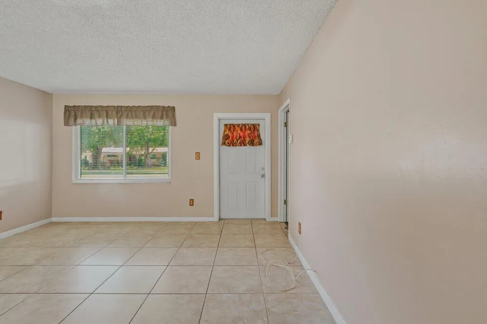 2907 Sherwood Lane Fort Pierce, FL 34982