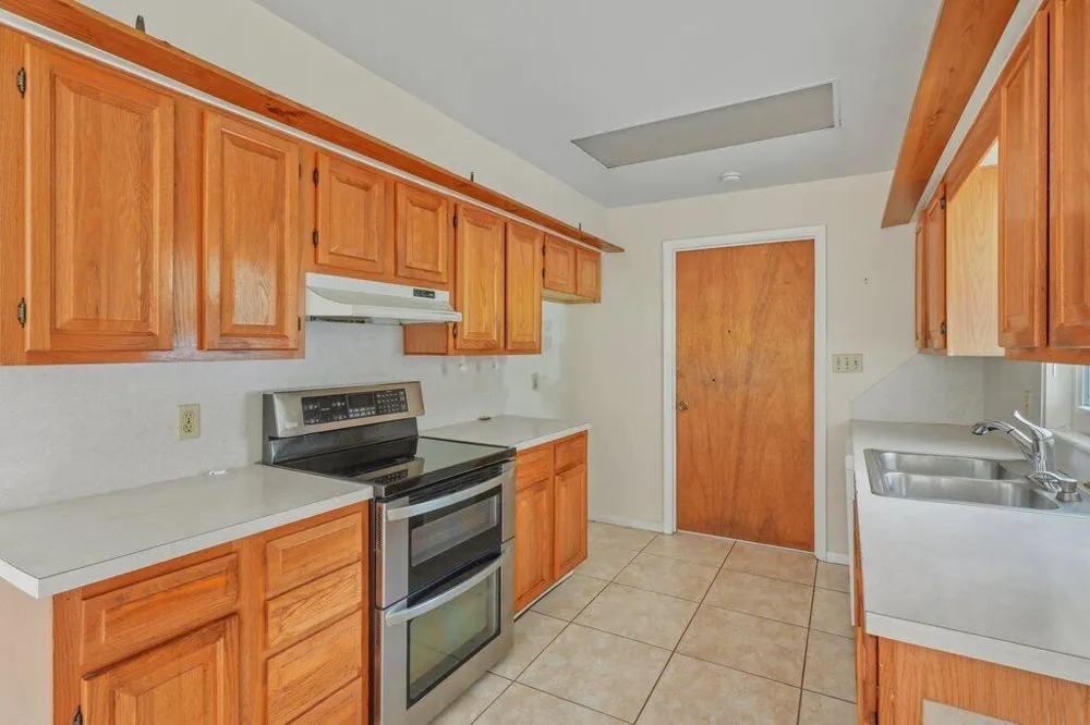 2907 Sherwood Lane Fort Pierce, FL 34982