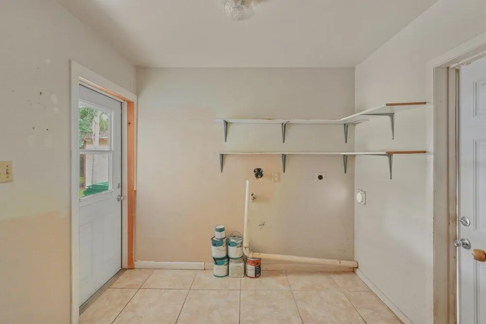 2907 Sherwood Lane Fort Pierce, FL 34982