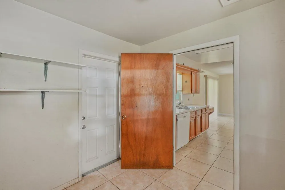 2907 Sherwood Lane Fort Pierce, FL 34982