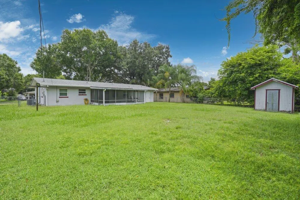 2907 Sherwood Lane Fort Pierce, FL 34982