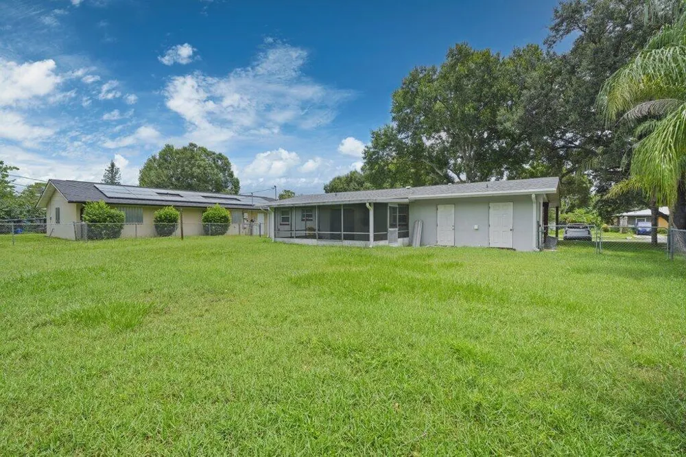 2907 Sherwood Lane Fort Pierce, FL 34982
