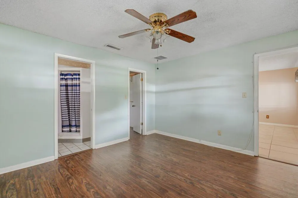 2907 Sherwood Lane Fort Pierce, FL 34982
