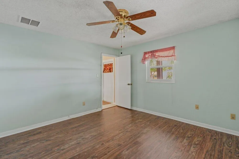 2907 Sherwood Lane Fort Pierce, FL 34982