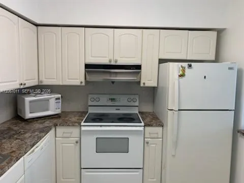 6501 Winfield Blvd #A-49 Margate, FL 33063