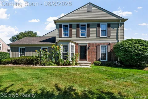 1189 Pine Ridge Court