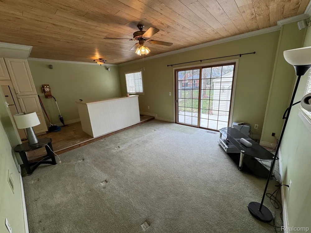 820 WINCHESTER AVENUE Lincoln Park City, MI 48146