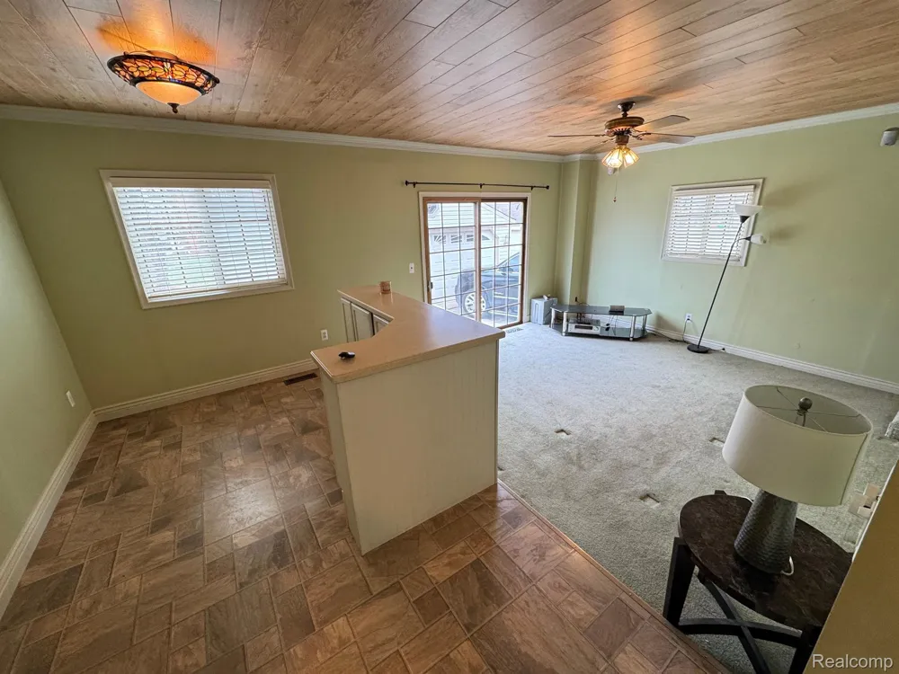 820 WINCHESTER AVENUE Lincoln Park City, MI 48146