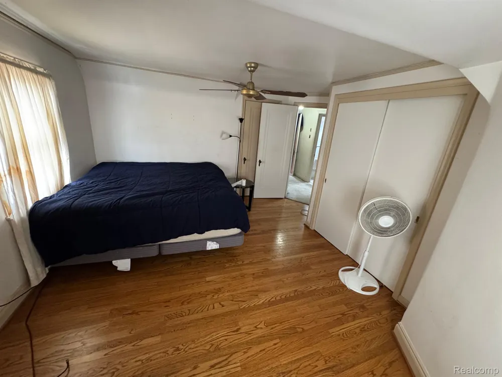 820 WINCHESTER AVENUE Lincoln Park City, MI 48146
