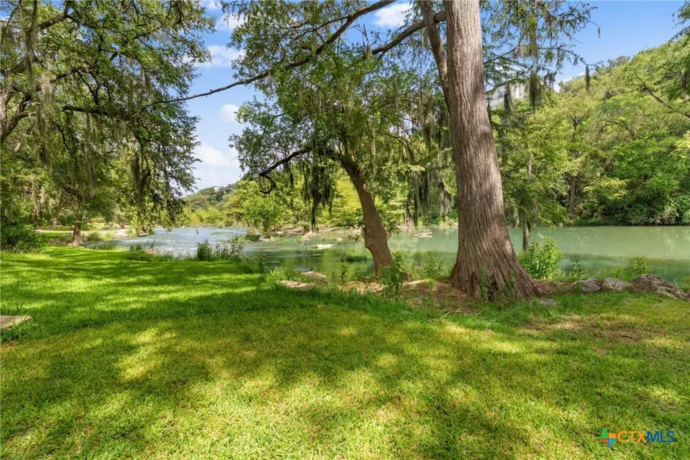 1731 Riada Drive New Braunfels, TX 78132
