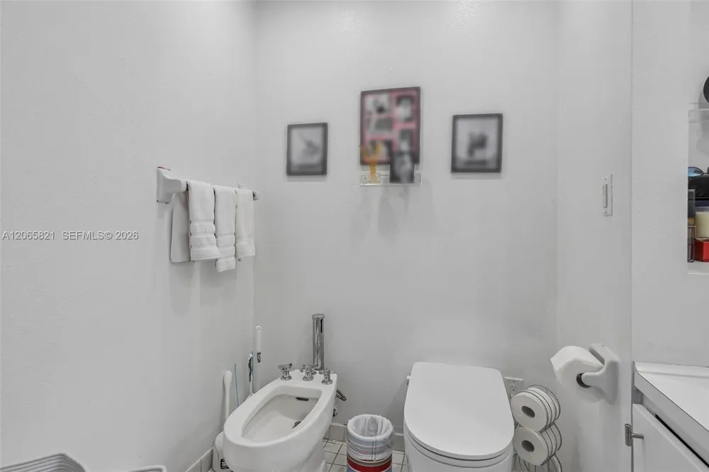 16581 NW 84th Ave Miami Lakes, FL 33016