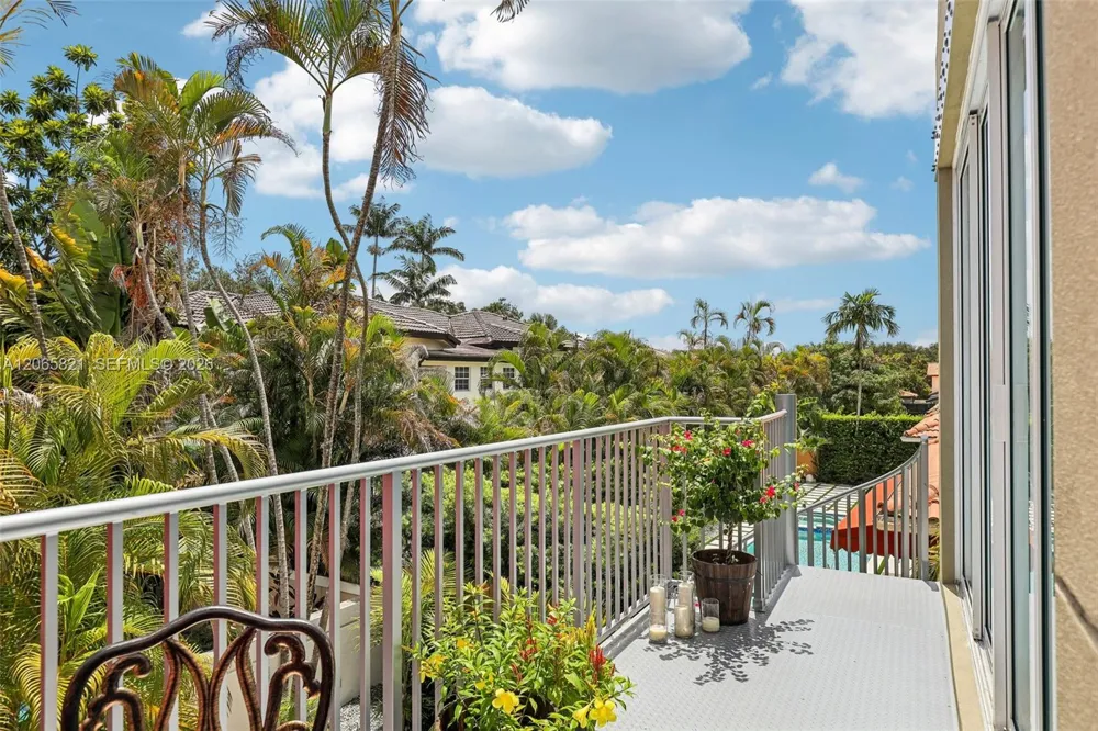 16581 NW 84th Ave Miami Lakes, FL 33016
