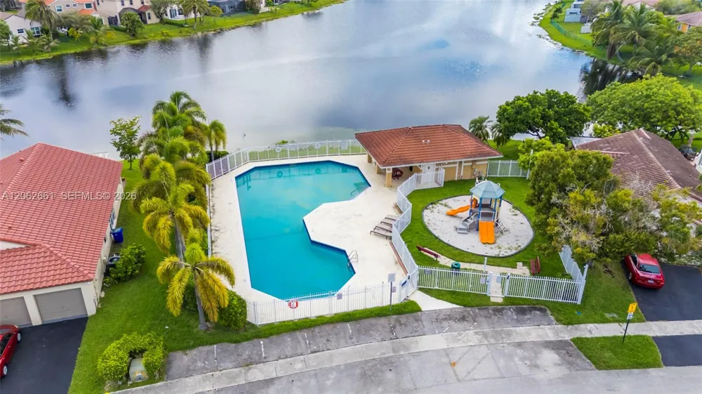 18451 NW 22nd St Pembroke Pines, FL 33029