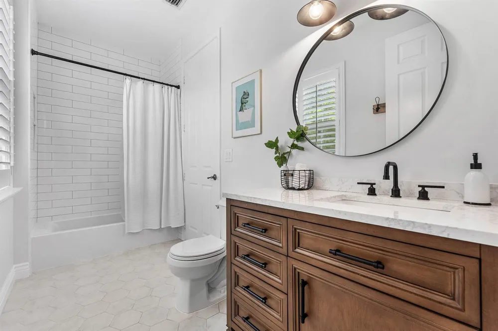 8421 CALABRIA LAKES DRIVE Boynton Beach, FL 33473