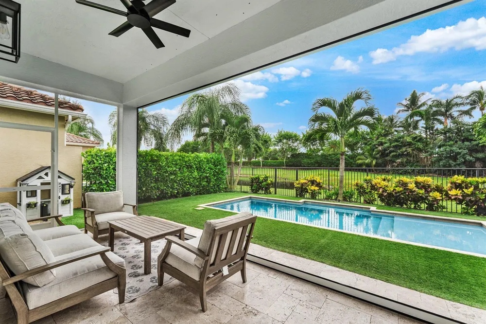 8421 CALABRIA LAKES DRIVE Boynton Beach, FL 33473