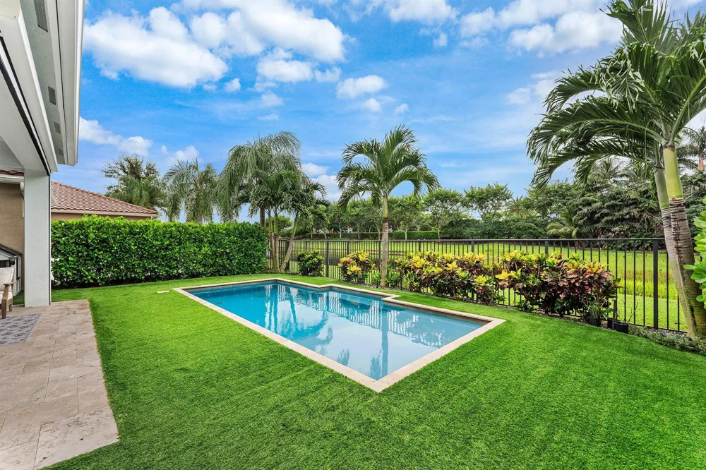 8421 CALABRIA LAKES DRIVE Boynton Beach, FL 33473