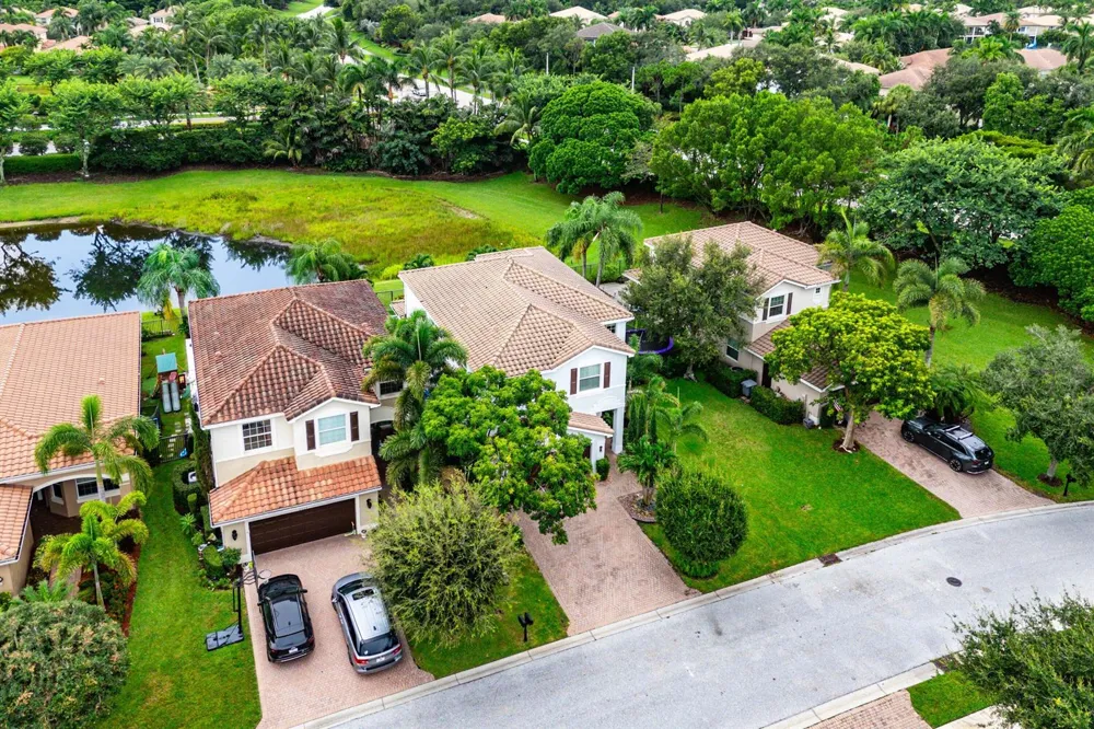 8421 CALABRIA LAKES DRIVE Boynton Beach, FL 33473
