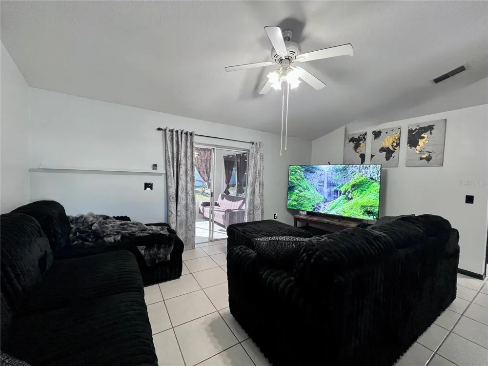 677 SAGAMORE DRIVE Deltona, FL 32738