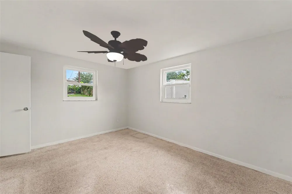 3536 KIMBERLY OAKS DRIVE Holiday, FL 34691