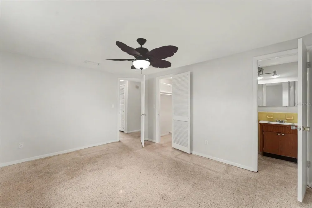 3536 KIMBERLY OAKS DRIVE Holiday, FL 34691