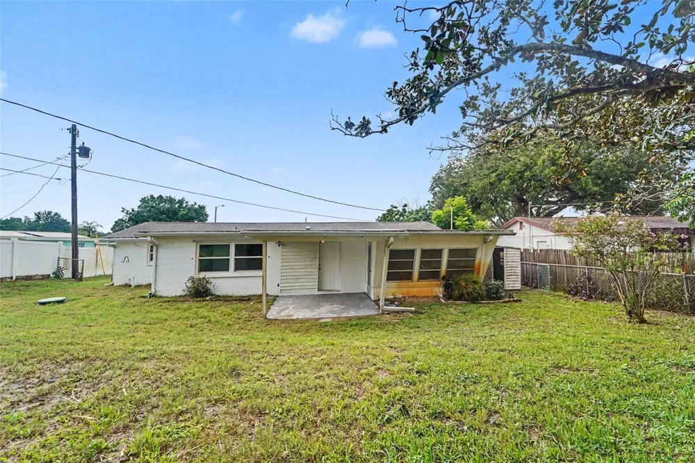 3536 KIMBERLY OAKS DRIVE Holiday, FL 34691