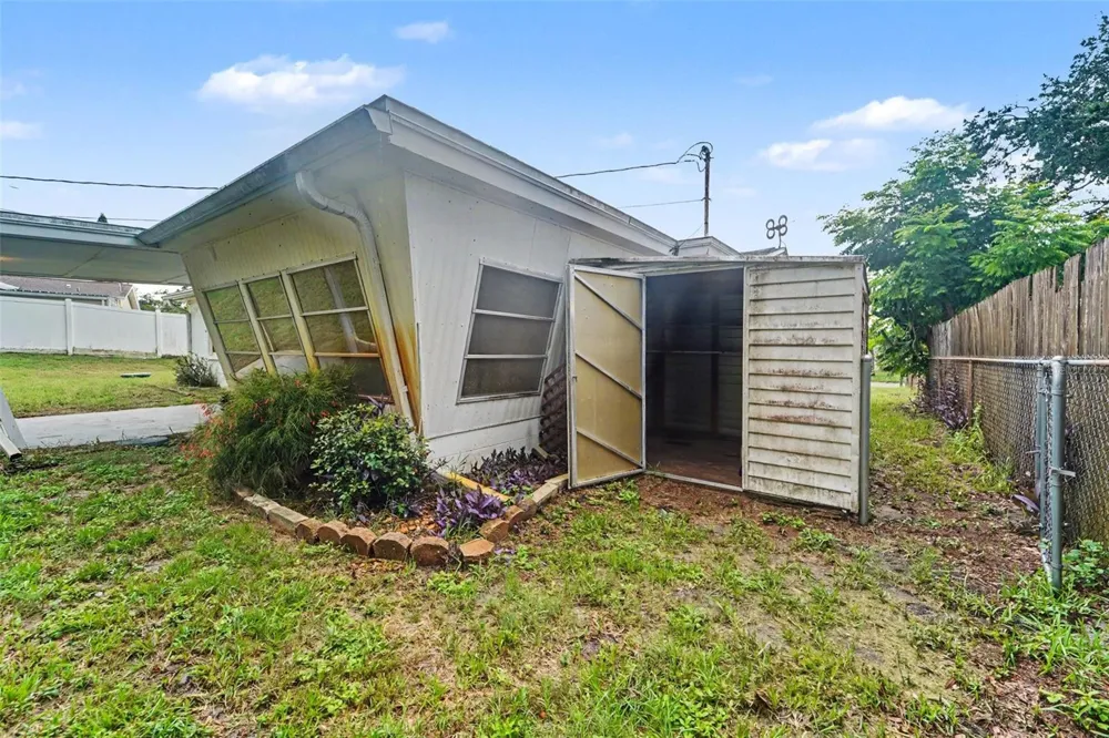 3536 KIMBERLY OAKS DRIVE Holiday, FL 34691
