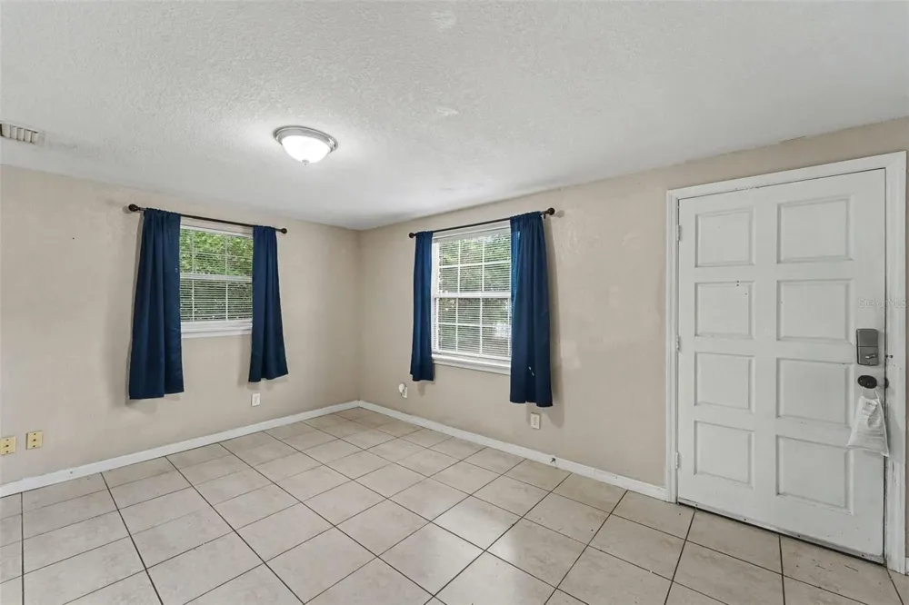 4224 E REGNAS AVENUE Tampa, FL 33617